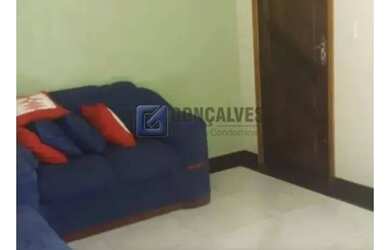 Imagem: A casa possui 2 Dormitórios, 2 Banheiros, 1 Vaga na garagem