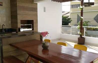 Imagem: A casa em condomínio possui 4 Dormitórios, 4 Vagas na garagem