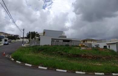 Imagem: O terreno possui 431m² de Área e está localizado em Jardim