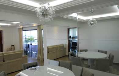 Imagem: O apartamento possui 3 Dormitórios, 3 Banheiros, 2 Vagas na