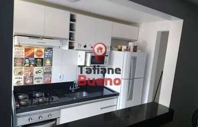 Imagem: O apartamento possui 2 Dormitórios, 1 Banheiro, 1 Vaga na garagem