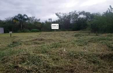 Imagem: O terreno à venda possui e está localizado em Nova Palhoça