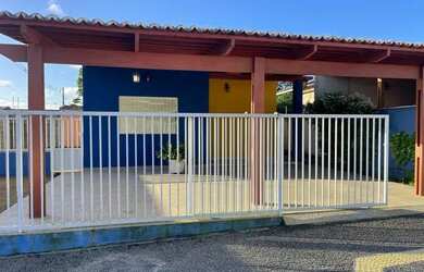 Imagem: A casa em condomínio possui 3 Dormitórios, 2 Banheiros, 2