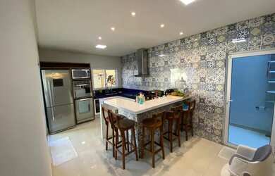 Imagem 10: Casa com 03 suítes, fino acabamento e piscina no bairro N.S das Graças