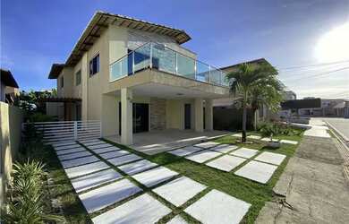 Imagem: A casa possui 5 Dormitórios, 5 Banheiros, 2 Vagas na garagem