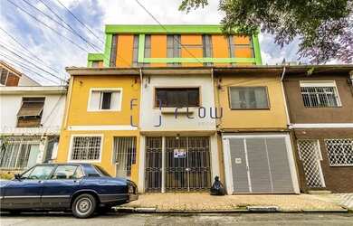 Imagem: A casa possui 2 Dormitórios, 2 Banheiros, 1 Vaga na garagem