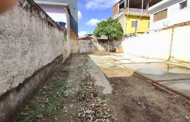 Imagem: O terreno possui 238m² de Área e está localizado em Vila