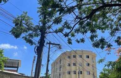 Imagem: O apartamento possui 2 Dormitórios, 1 Banheiro, 1 Vaga na garagem