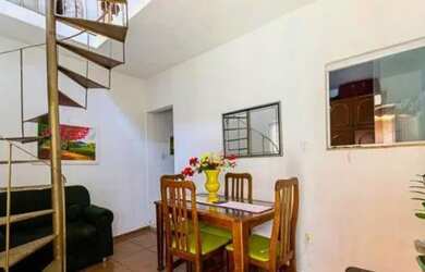 Imagem: A casa possui 2 Dormitórios, 1 Banheiro, 100m² de Área e