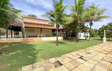 Imagem 1: Casa para venda condomínio fechado chácara alto da Boa Vista 3 suítes Go 020 Senador Cane