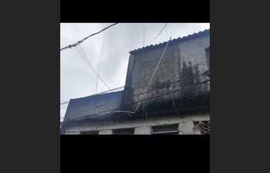 Imagem: A casa possui 1 Dormitório, 1 Banheiro e está localizado