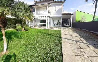 Imagem: A casa em condomínio possui 3 Dormitórios, 4 Banheiros, 3