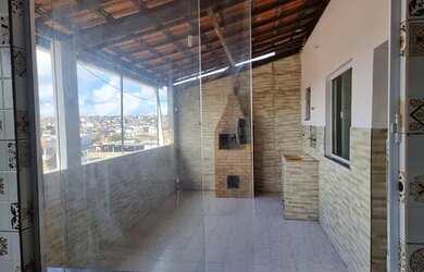 Imagem: A casa possui 3 Dormitórios, 1 Banheiro e está localizado