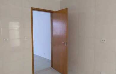 Imagem 2: VENDO EXCELENTE CASA. 58m² de Área, 1 Vaga na garageme2 Dormitórios