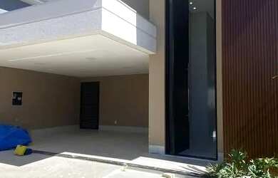 Imagem: A casa em condomínio possui 3 Dormitórios, 4 Banheiros, 2