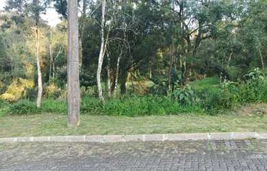 Imagem: O terreno possui 750m² de Área e está localizado em Gramado