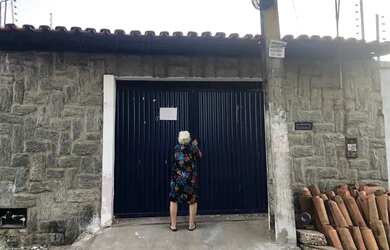 Imagem: A casa possui 2 Dormitórios, 1 Banheiro, 1 Vaga na garagem