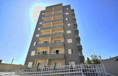 Imagem: O apartamento possui 2 Dormitórios, 1 Banheiro, 2 Vagas na