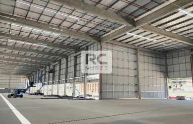 Imagem: O depósito possui 654m² de Área e está localizado em Cinco