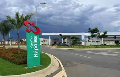 Imagem: O terreno possui 360m² de Área e está localizado em Jardins