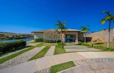 Imagem: O terreno possui 564m² de Área e está localizado em Loteamento