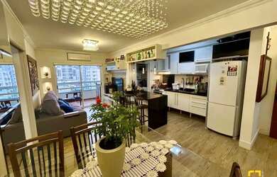 Imagem: O apartamento possui 3 Dormitórios, 2 Banheiros, 2 Vagas na