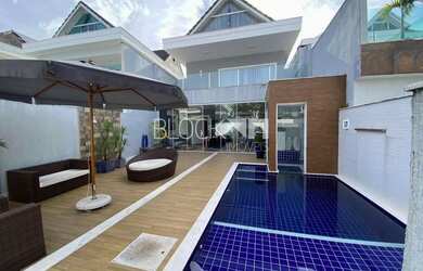 Imagem: A casa em condomínio possui 5 Dormitórios, 5 Banheiros, 3