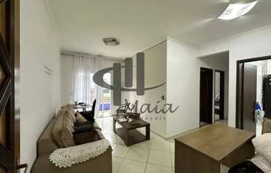 Imagem: O apartamento possui 3 Dormitórios, 1 Banheiro, 1 Vaga na garagem