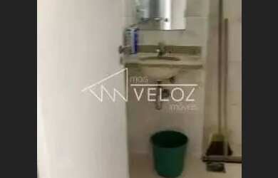 Imagem: O depósito possui 35m² de Área e está localizado em Centro