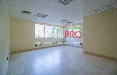 Imagem: O depósito possui 2 Vagas na garagem e 70m² de Área e está