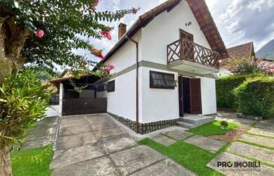 Imagem: A casa à venda possui 3 Dormitórios, 2 Banheiros, 1 Vaga na