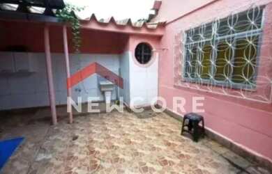 Imagem: A casa possui 3 Dormitórios, 3 Banheiros, 1 Vaga na garagem