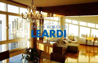 Imagem: O apartamento possui 3 Dormitórios, 3 Banheiros, 2 Vagas na