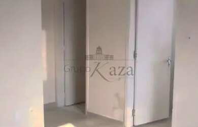 Imagem: A kitnet possui 1 Dormitório, 1 Banheiro, 1 Vaga na garagem