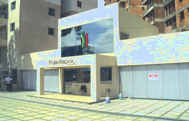 Imagem 2: Piazza Toscana. 3/4. 1 Suíte. 1 Vaga. Torre Livorno. Reve. 80