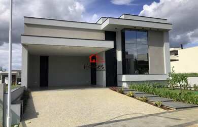 Imagem: A casa em condomínio possui 3 Dormitórios, 4 Banheiros, 4