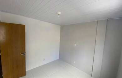 Imagem 4: Apartamento 2x4 em um prédio novo na frente de rua no acupe