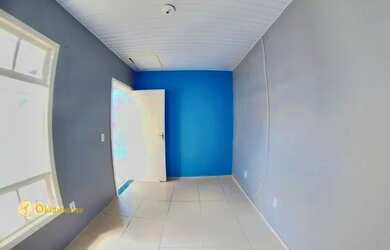 Imagem: A casa possui 2 Dormitórios, 1 Banheiro, 1 Vaga na garagem