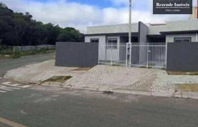 Imagem: A casa possui 2 Dormitórios, 1 Banheiro, 1 Vaga na garagem