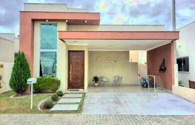 Imagem: A casa em condomínio possui 3 Dormitórios, 3 Banheiros, 2