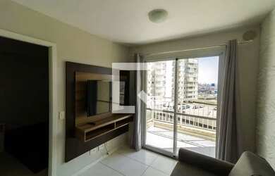 Imagem: O apartamento possui 1 Dormitório, 1 Banheiro, 1 Vaga na garagem