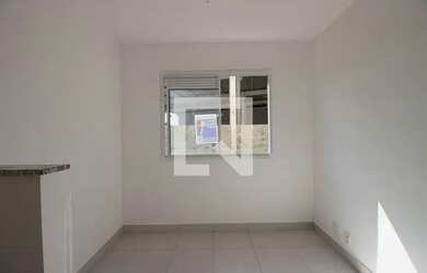 Imagem: O apartamento possui 2 Dormitórios, 1 Banheiro, 32m² de Área