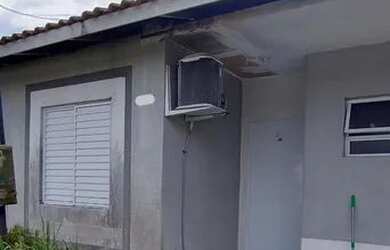 Imagem: A casa em condomínio possui 2 Dormitórios, 1 Banheiro, 110m²