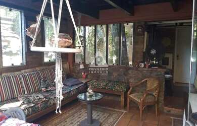 Imagem 7: Privilégio Imóveis vende: Belíssima casa em Santa Teresa