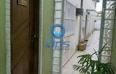 Imagem: A casa possui 3 Dormitórios, 3 Banheiros, 2 Vagas na garagem