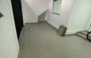 Imagem: A casa possui 3 Dormitórios, 2 Banheiros, 1 Vaga na garagem