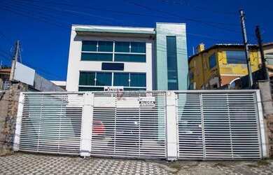 Imagem: O depósito possui 5 Vagas na garagem, 550m² de Área e está