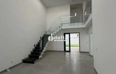 Imagem 4: Casa em condomínio disponível para locação no bairro Grand Ville em...