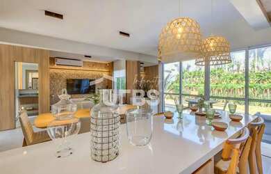 Imagem: A casa em condomínio possui 4 Dormitórios, 5 Banheiros, 2