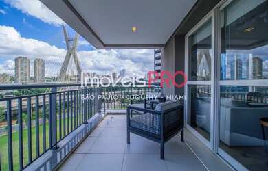 Imagem: O apartamento possui 1 Dormitório, 1 Banheiro, 1 Vaga na garagem